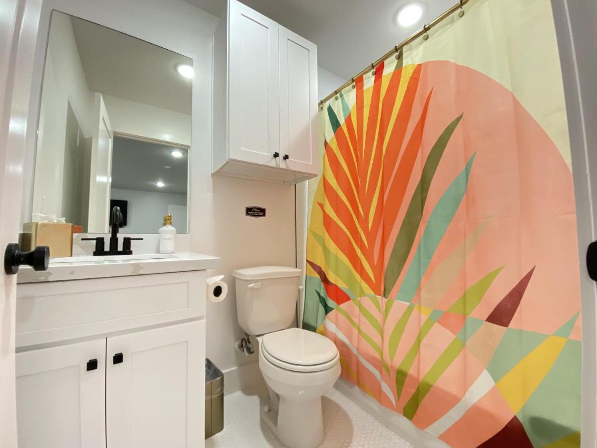 Tropical Springs Studio Apartment Two Queen Beds Γκάλβεστον Εξωτερικό φωτογραφία